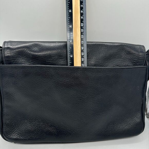 Perlina Black Leather Crossbody Bag with Over Flap Close - Picture 3 of 12